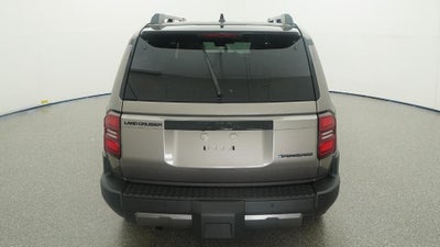 2027 Toyota Land Cruiser 4WD (Natl)