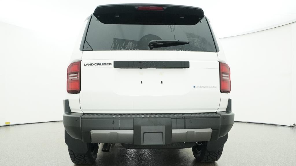 2026 Toyota Land Cruiser 4WD (Natl)