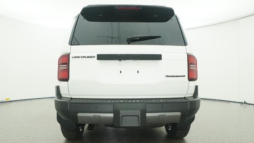 2026 Toyota Land Cruiser 4WD (Natl)