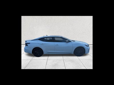 2023 Nissan Maxima SR