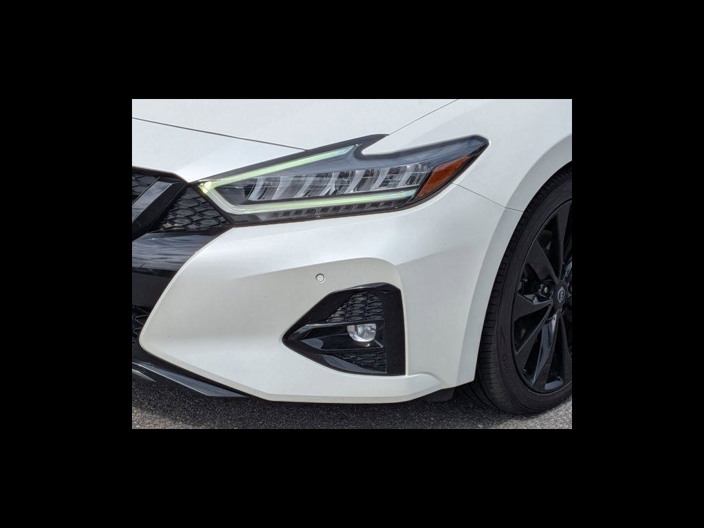 2023 Nissan Maxima SR