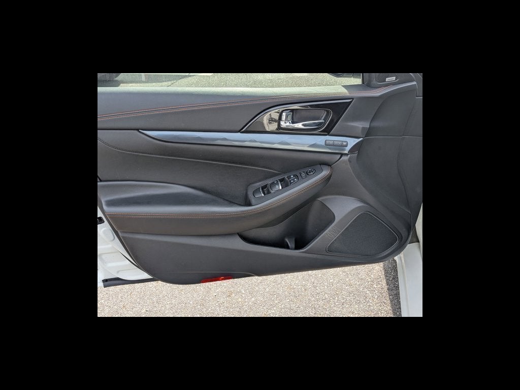 2023 Nissan Maxima SR