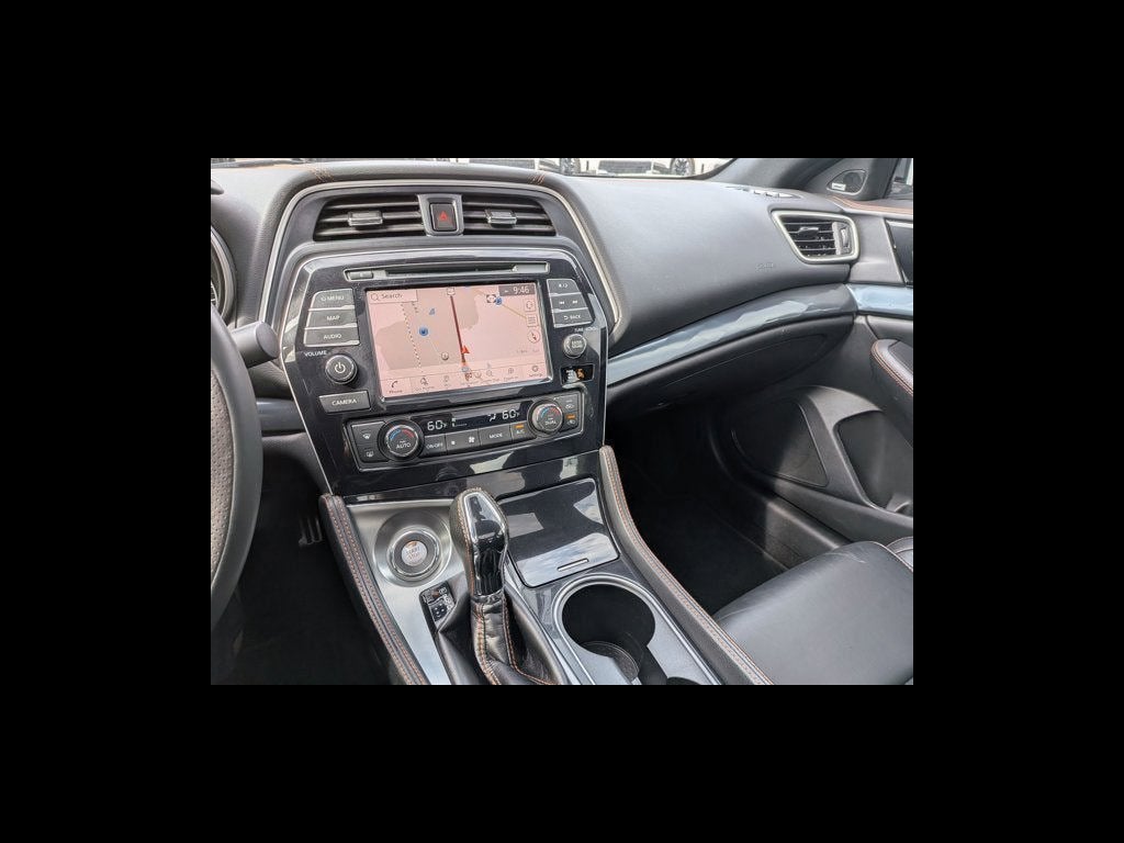 2023 Nissan Maxima SR