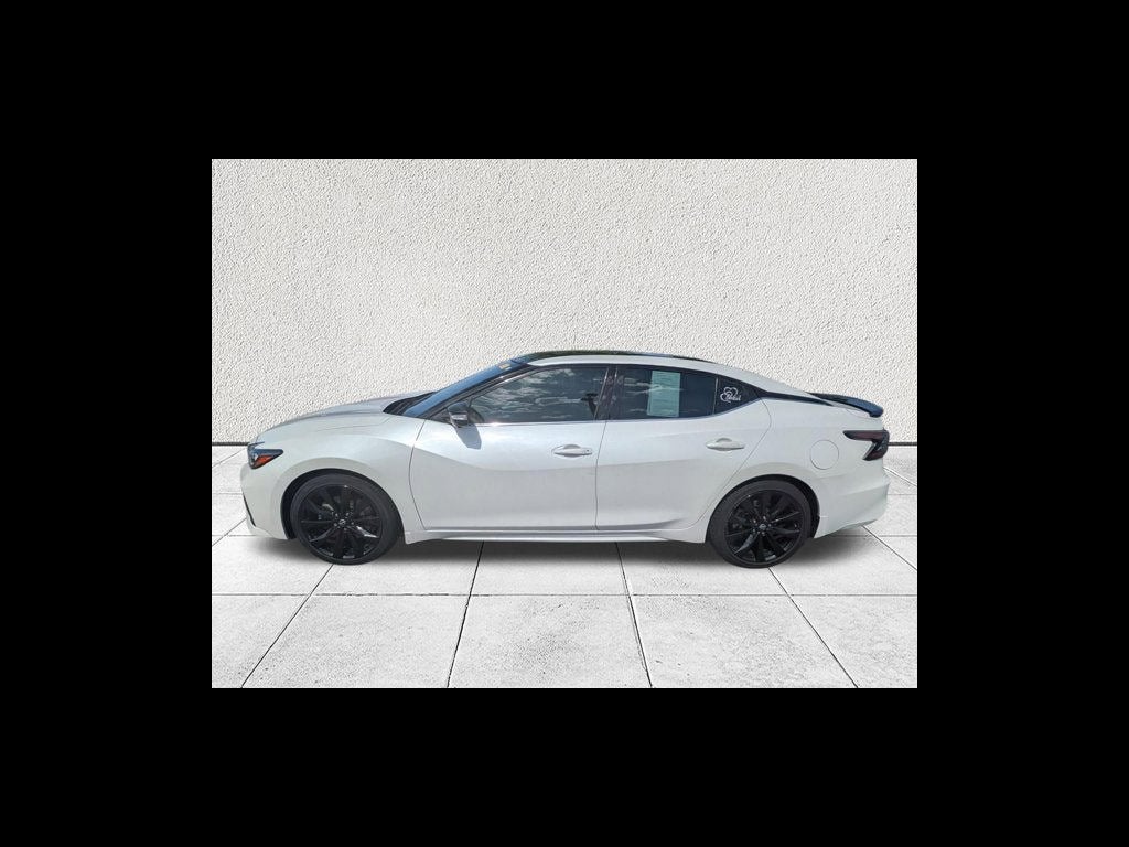 2023 Nissan Maxima SR