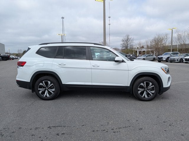2024 Volkswagen Atlas 2.0T SE