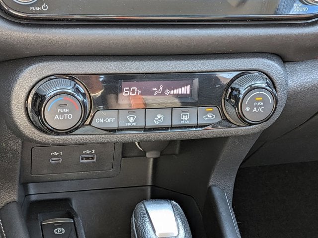 2021 Nissan Kicks SR