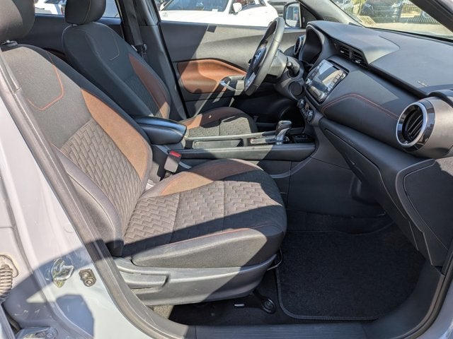 2021 Nissan Kicks SR