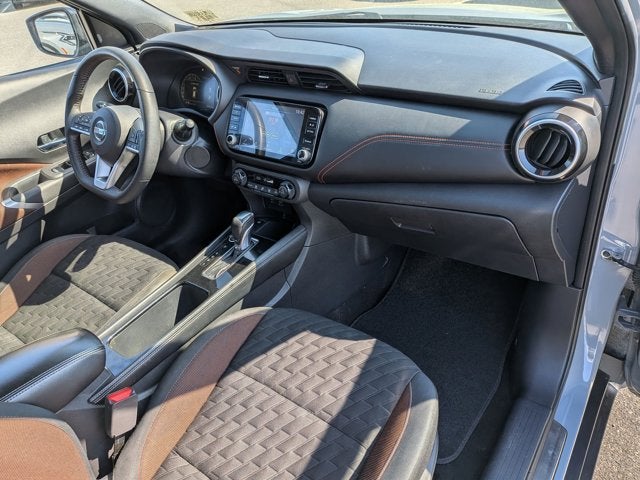 2021 Nissan Kicks SR