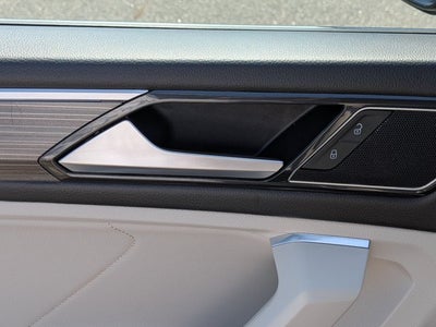 2023 Volkswagen Tiguan SEL R-Line