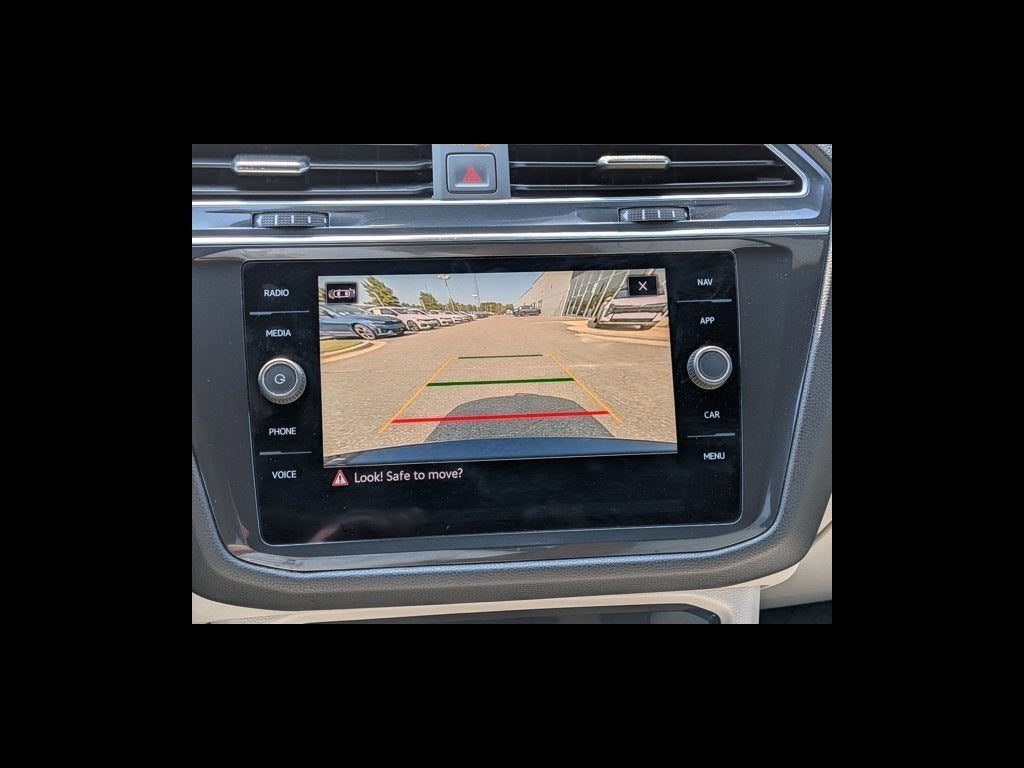 2023 Volkswagen Tiguan SEL R-Line