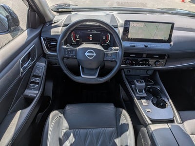 2025 Nissan Rogue Platinum