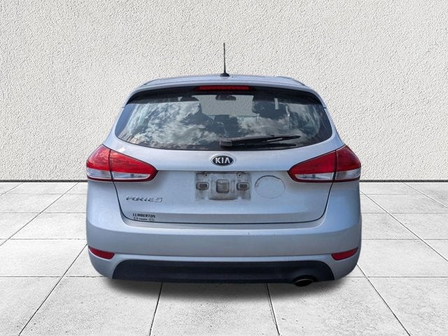 2016 Kia Forte 5-Door LX