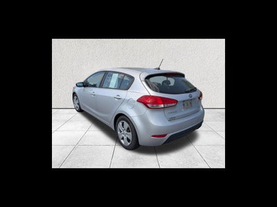 2016 Kia Forte 5-Door LX