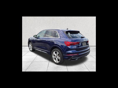 2022 Audi Q3 S line Premium