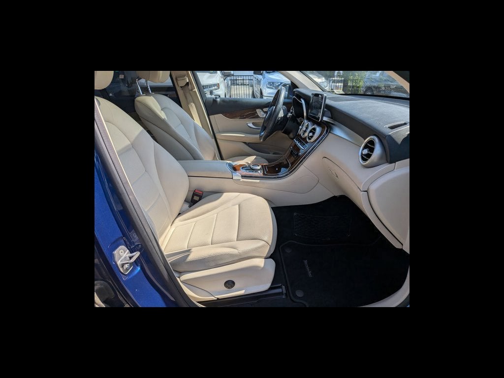 2019 Mercedes-Benz GLC GLC 300