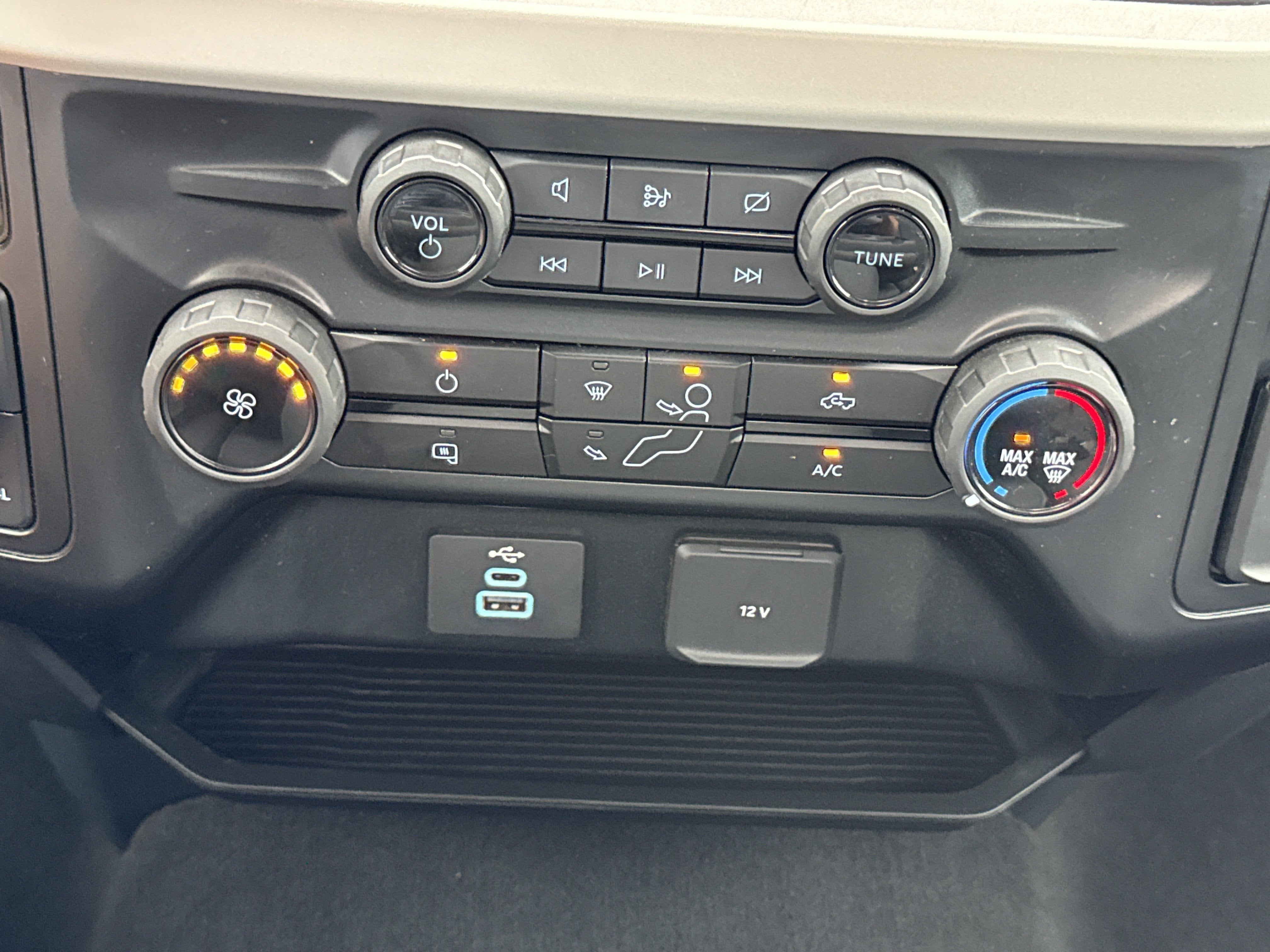 2024 Ford Super Duty F-350 SRW XLT