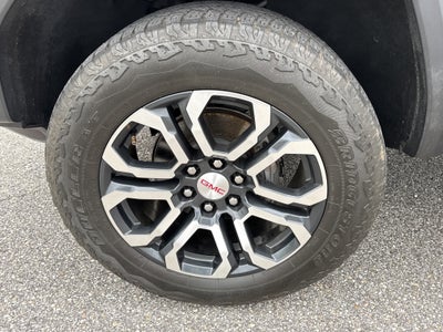2024 GMC Canyon 4WD AT4