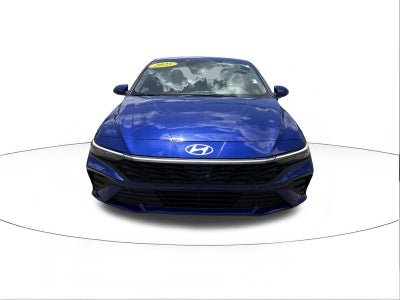 2025 Hyundai Elantra SE