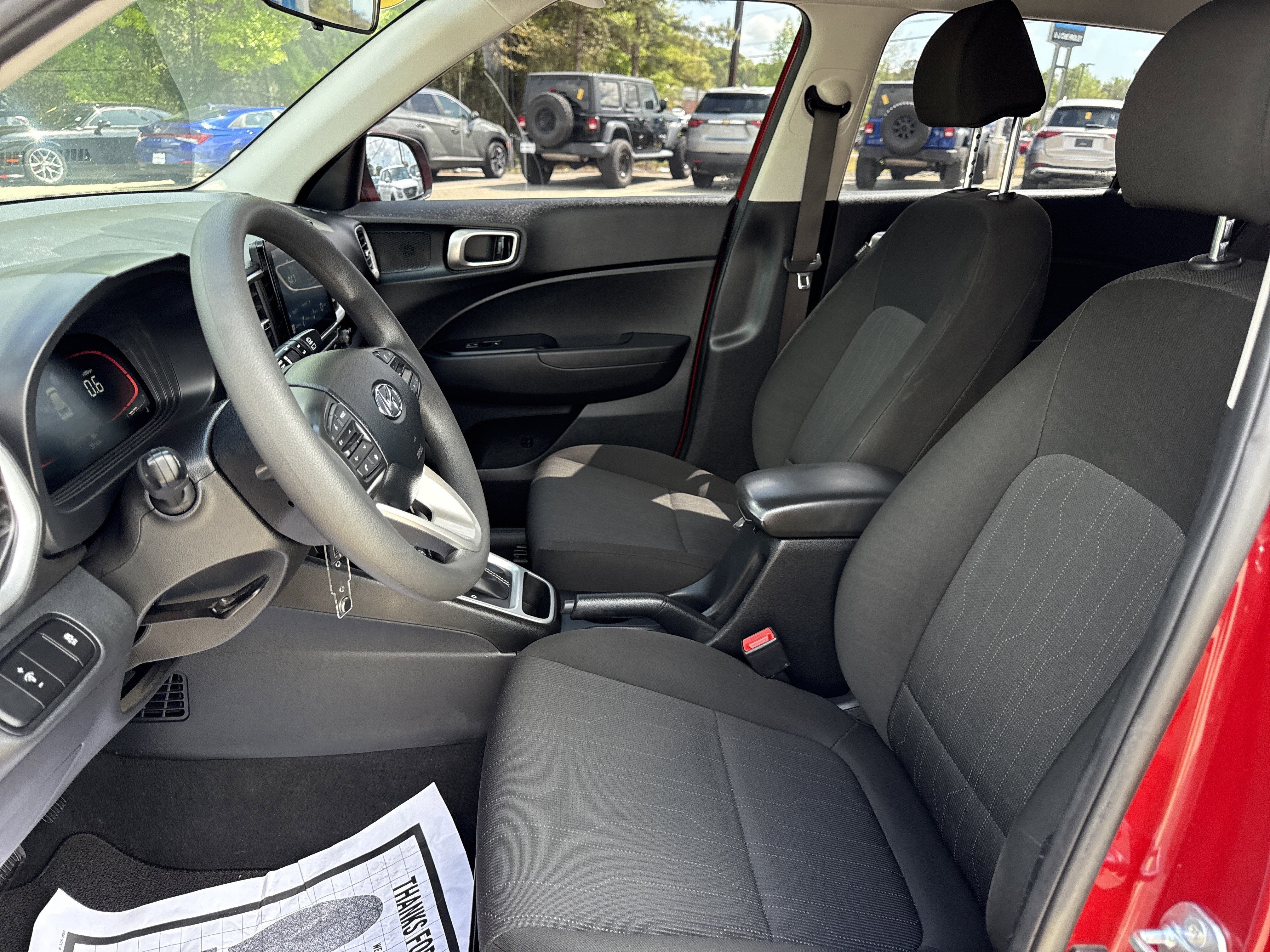 2025 Hyundai Venue SE
