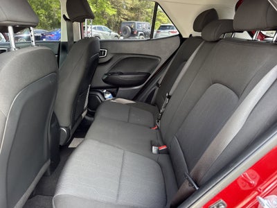 2025 Hyundai Venue SE