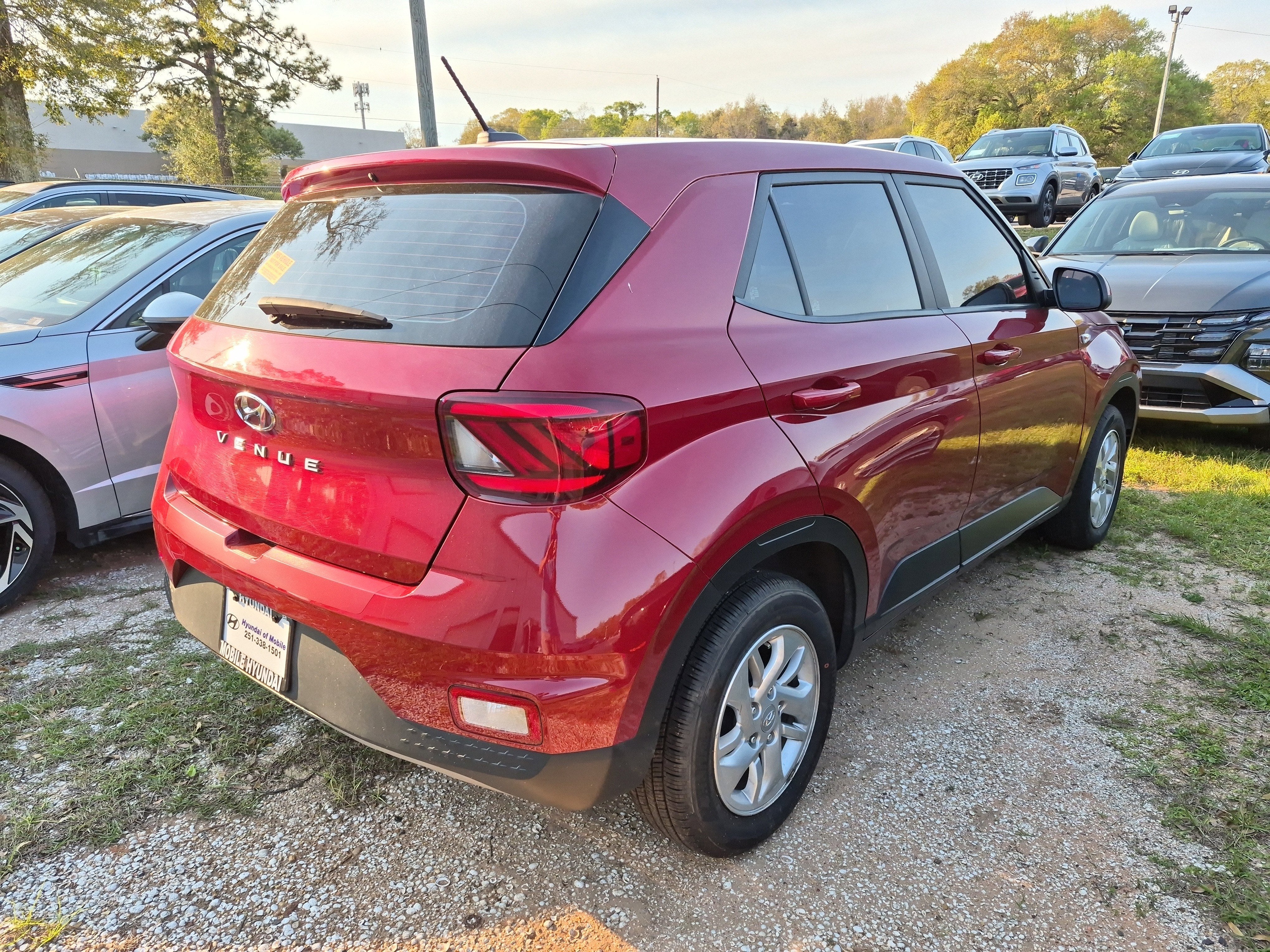 2025 Hyundai Venue SE