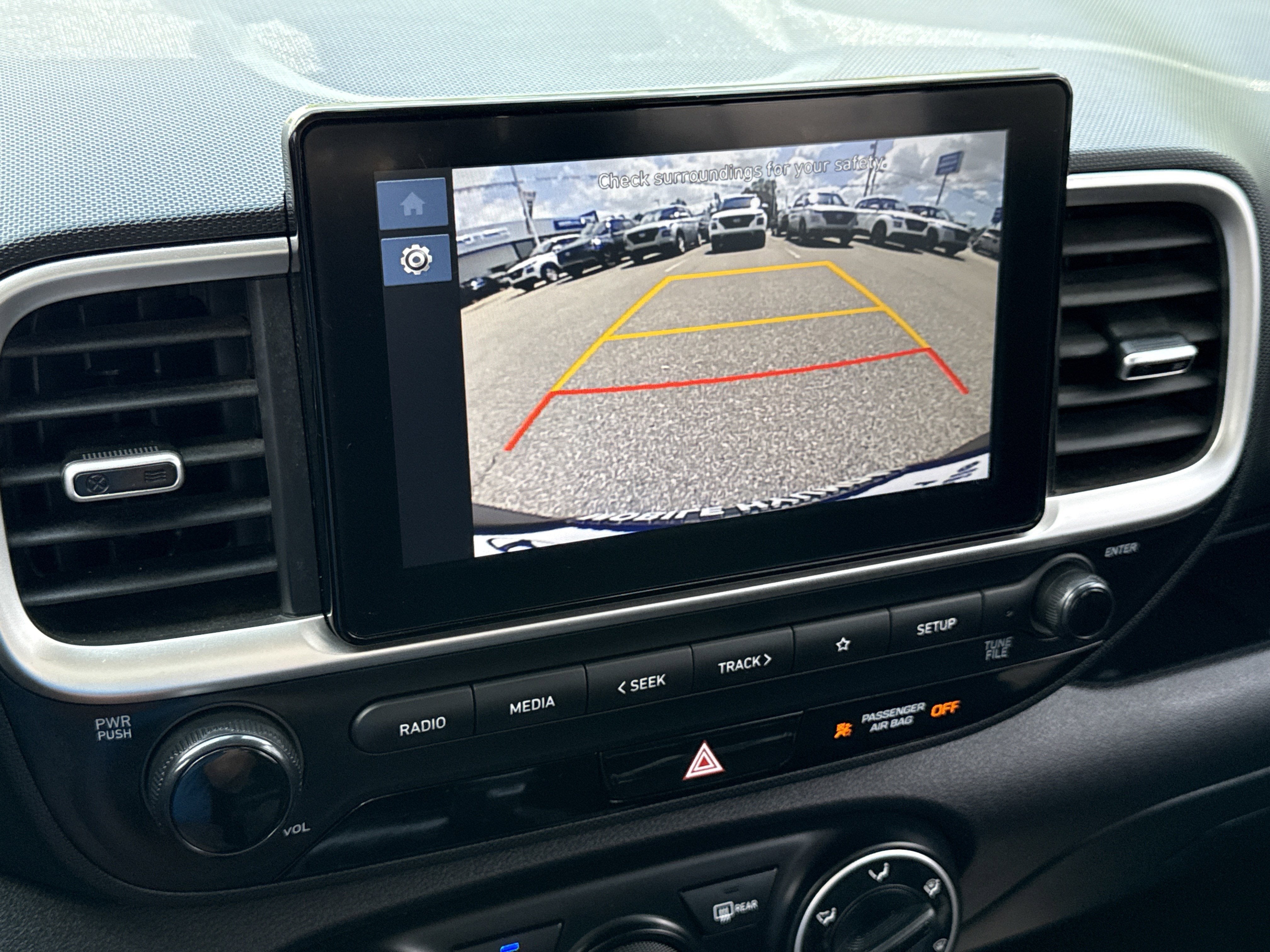 2025 Hyundai Venue SE