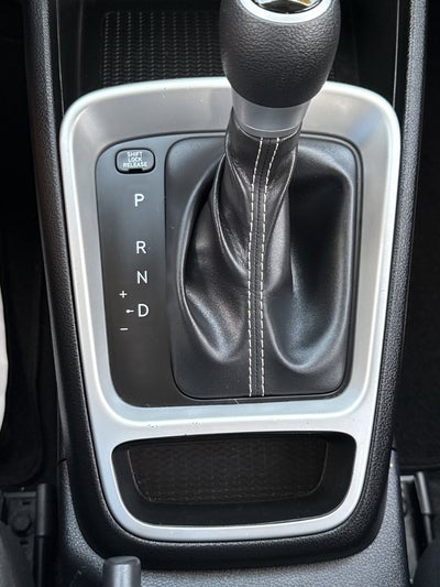 2025 Hyundai Venue SE