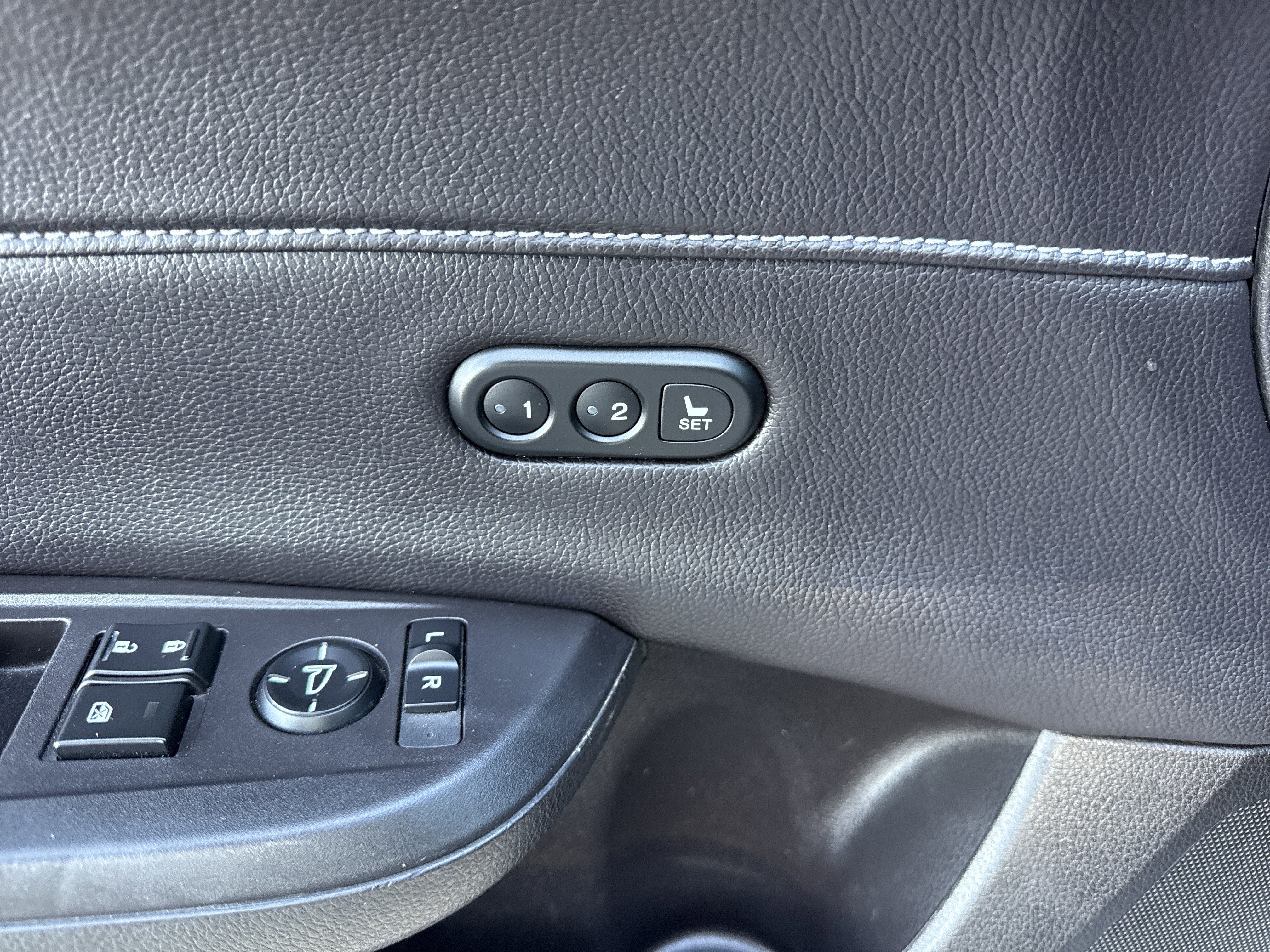 2020 Acura ILX w/Premium/A-SPEC Pkg