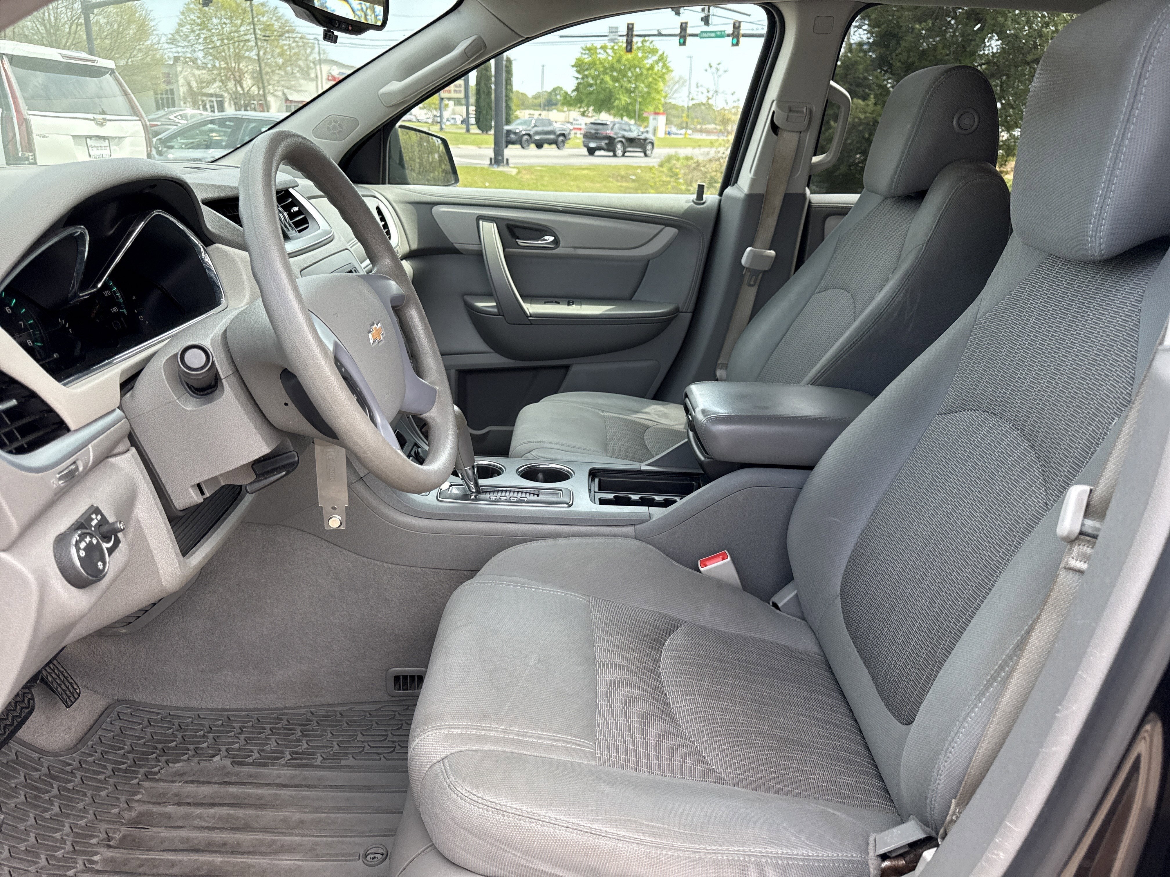 2017 Chevrolet Traverse LS