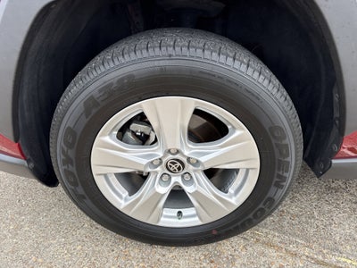 2021 Toyota RAV4 XLE