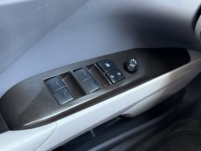 2022 Toyota Camry Hybrid LE