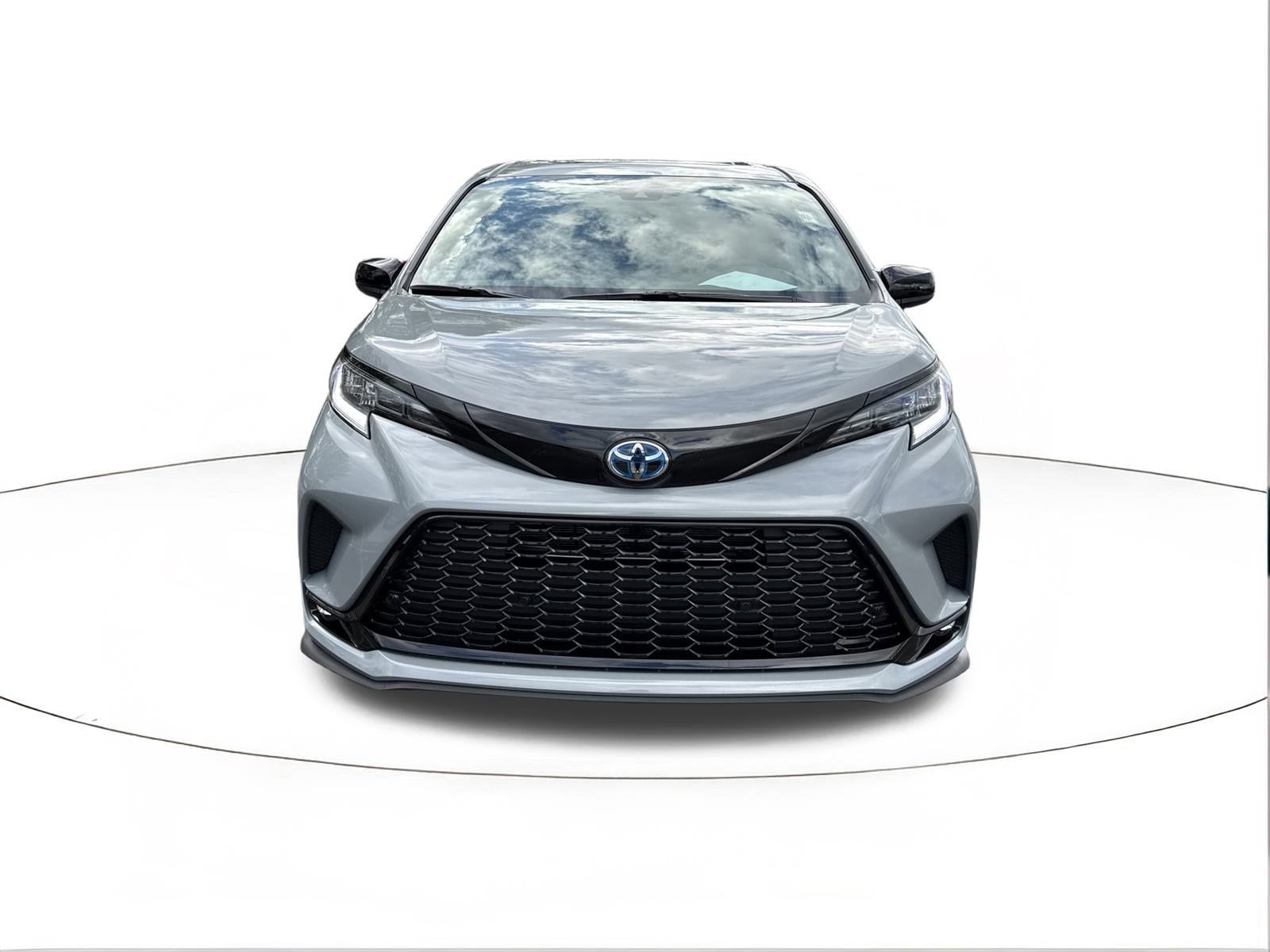 2025 Toyota Sienna XSE