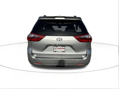 2020 Toyota Sienna XLE Premium