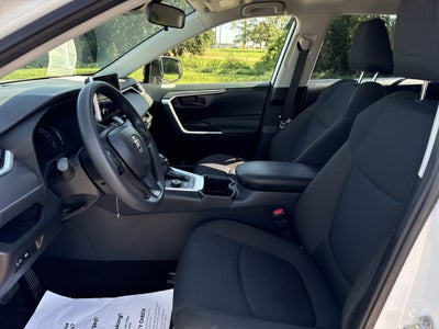 2025 Toyota RAV4 Hybrid LE