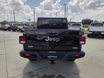 2023 Jeep Gladiator Overland