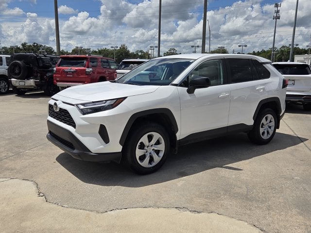 2025 Toyota RAV4 LE