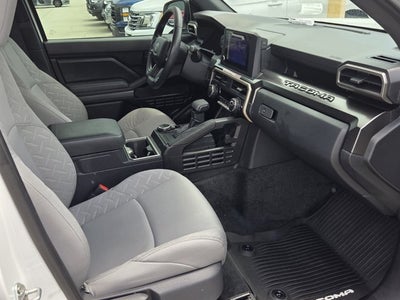 2025 Toyota Tacoma 4WD SR5