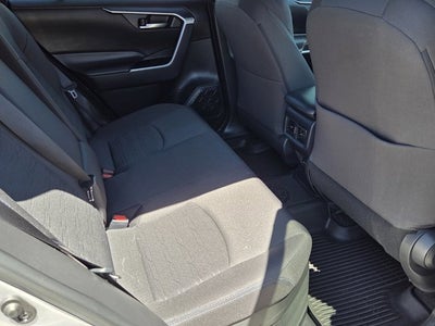 2024 Toyota RAV4 SE