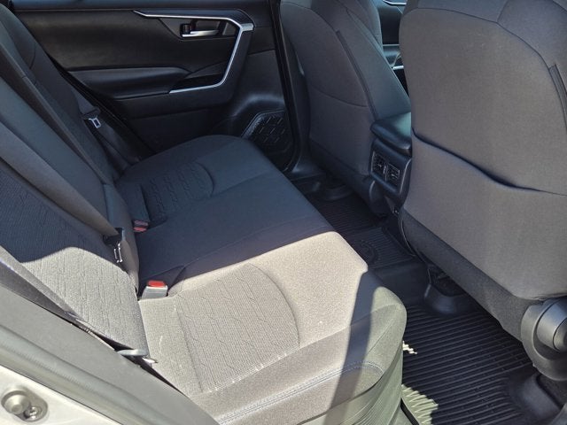 2024 Toyota RAV4 SE