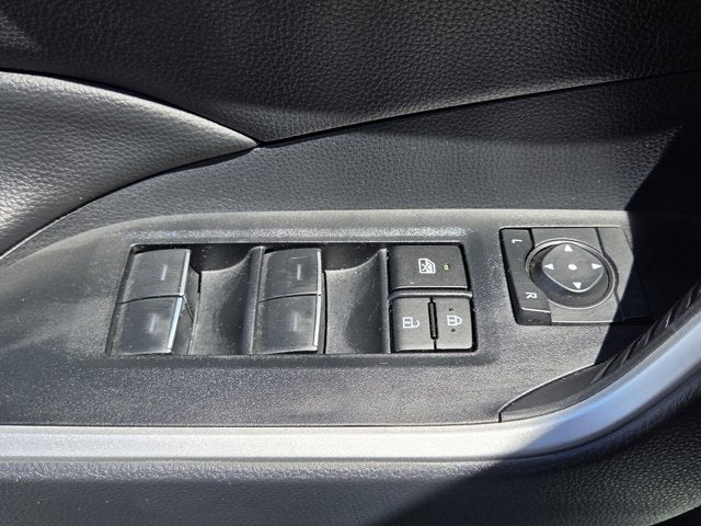 2024 Toyota RAV4 SE