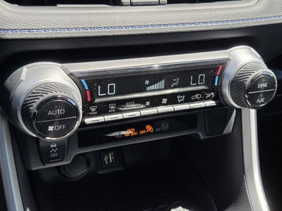 2024 Toyota RAV4 SE
