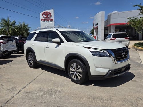 2023 Nissan Pathfinder SL