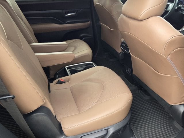 2025 Toyota Grand Highlander Platinum
