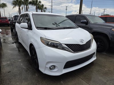 2016 Toyota Sienna SE Premium