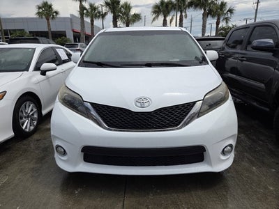 2016 Toyota Sienna SE Premium
