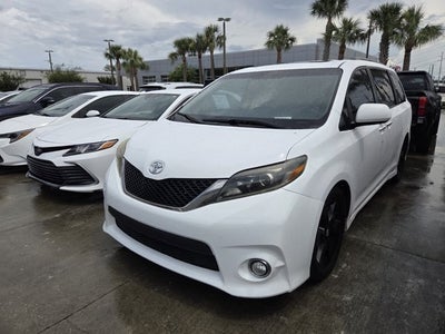 2016 Toyota Sienna SE Premium