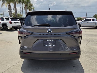 2025 Toyota Sienna XLE