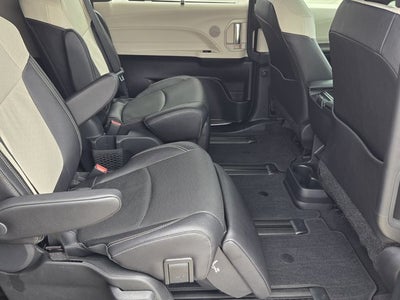 2025 Toyota Sienna Limited