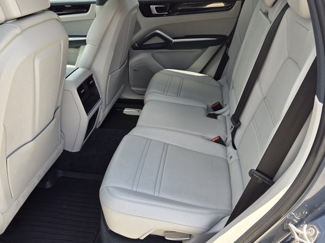 2020 Porsche Cayenne Base